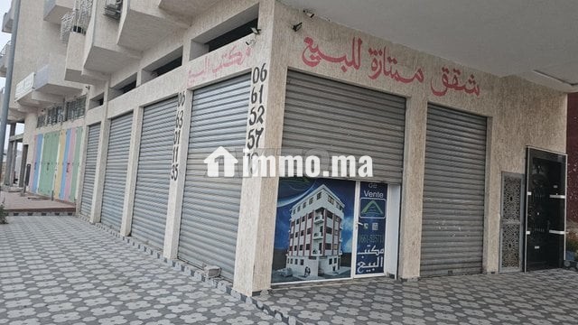 local-commercial-a-deux-facades-a-vendre-big-0
