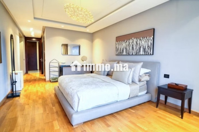 location-dun-appartement-a-racine-3-chambres-agreables-bien-meuble-big-13