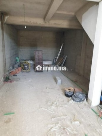 magasin-61m2-et-27m2-soupente-a-bouznika-big-4