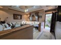 maison-sur-3-niveaux-en-vente-small-0