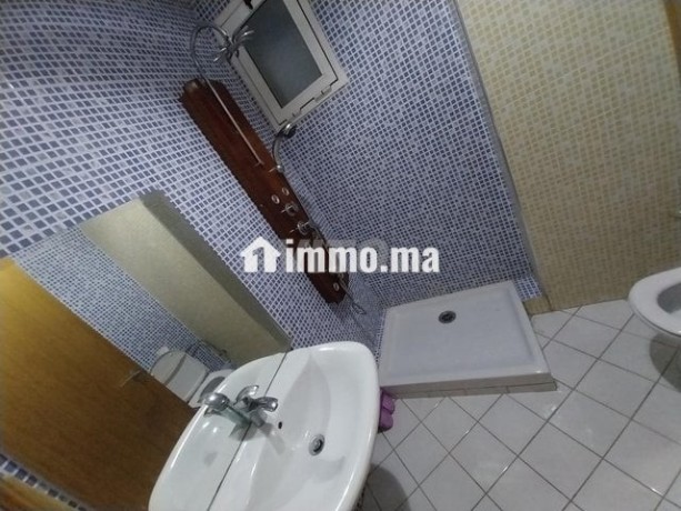 chic-appartement-luxe-pres-de-city-mall-big-4