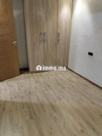 studio-a-louer-quartier-des-hopitaux-big-3