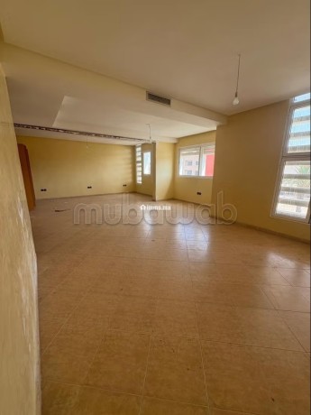 bureaux-a-vendre-a-tiznit-superficie-500-m2-systeme-de-climatisation-big-4