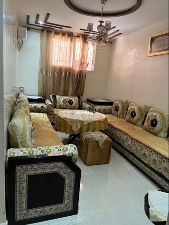 location-dun-appartement-a-mhamid-3-grandes-pieces-salon-traditionnel-et-porte-blindee-big-0