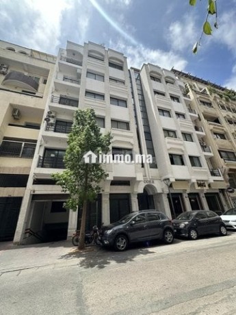 local-commercial-de-prestige-a-vendre-rue-moliere-big-3