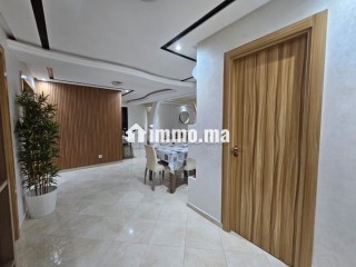 Vente d'un bel appartement à Sala el Jadida. 4 pièces confortables. Fenêtres double vitrage - Appartement à vendre