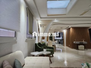 Vente d'un bel appartement à Sala el Jadida. 4 pièces confortables. Fenêtres double vitrage - Appartement à vendre