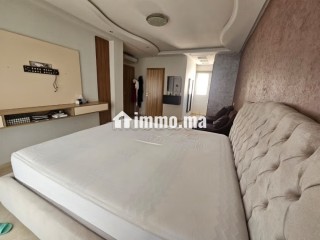 Vente d'un bel appartement à Sala el Jadida. 4 pièces confortables. Fenêtres double vitrage - Appartement à vendre