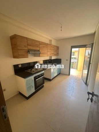 appartement-vide-2-chambres-neuf-big-0