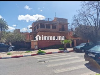 Villa pour un emeuble à vadr sur Marrakech - Villa à vendre