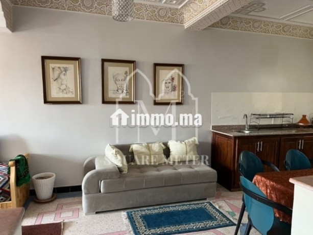 immeuble-avec-restaurant-et-2-appartements-meubles-big-2