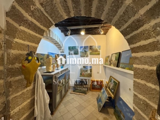 local-exploitation-galerie-et-salon-de-the-big-4