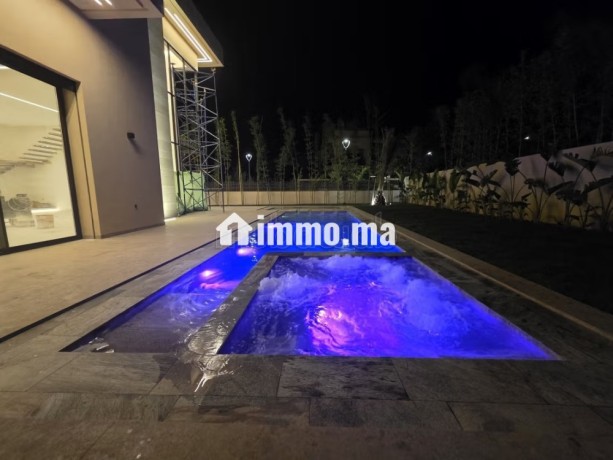 exclusivite-villa-contemporaine-de-prestige-a-vendre-sur-le-golf-de-noria-vue-atlas-imprenable-big-5
