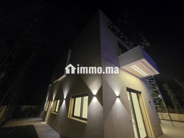 exclusivite-villa-contemporaine-de-prestige-a-vendre-sur-le-golf-de-noria-vue-atlas-imprenable-big-8