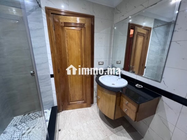 bel-appartement-en-location-a-les-princesses-2-chambres-agreables-avec-garage-et-ascenseur-big-9
