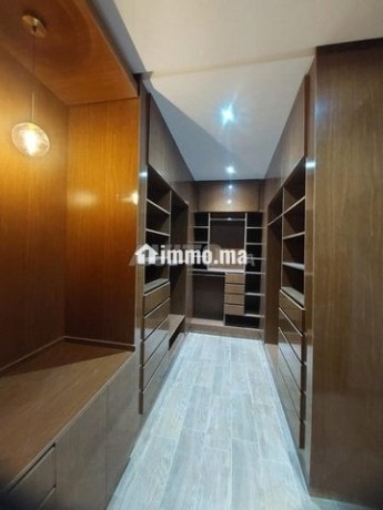 villa-vide-a-louer-longue-duree-akenza-big-3