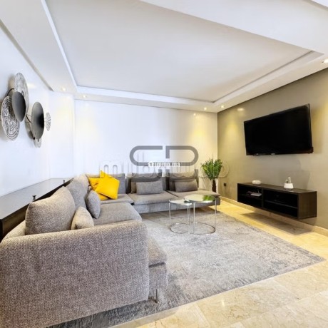 studio-full-equipe-a-la-location-sur-racine-big-1