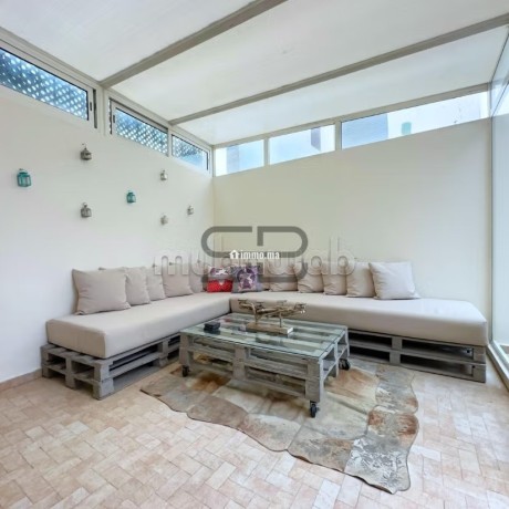 superbe-studio-a-la-location-meuble-big-0
