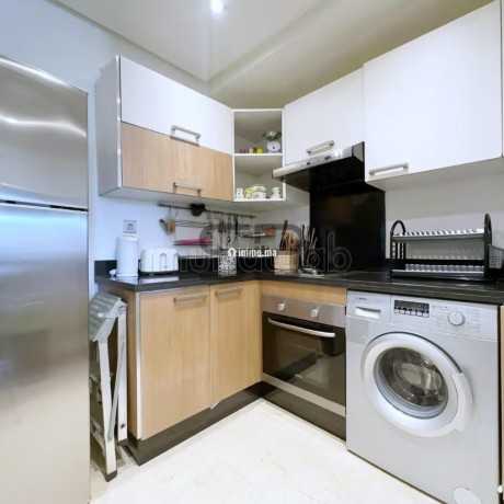 superbe-studio-a-la-location-meuble-big-10