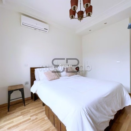 superbe-studio-a-la-location-meuble-big-5