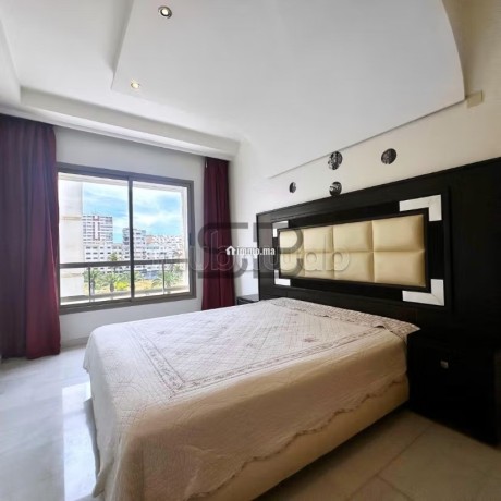 studio-sans-vis-a-vis-a-louer-maarif-big-3