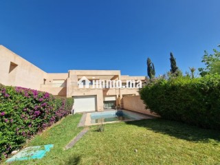 Très bonne affaires à pristigia - Villa à vendre
