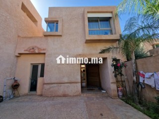Très bonne affaires à pristigia - Villa à vendre
