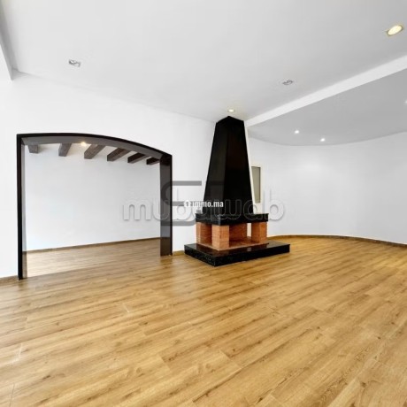 a-louer-villa-de-charme-a-ain-diab-big-1