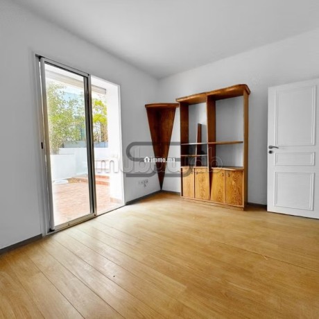 a-louer-villa-de-charme-a-ain-diab-big-6