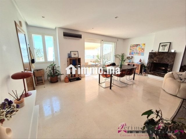 RACINE BEL APPT MEUBLÉ AVEC TERRASSE A LOUER - Location Immobilier - Casablanca - photo 1