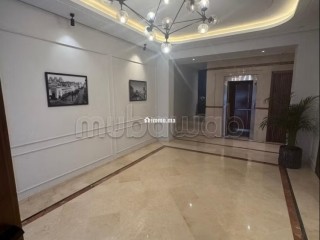 Superbe appartement à vendre à Racine. Surface de 165 m². Bien meublé - Appartement à vendre - Casablanca