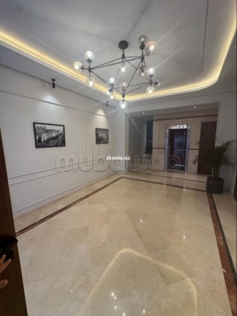 superbe-appartement-a-vendre-a-racine-surface-de-165-m2-bien-meuble-big-3