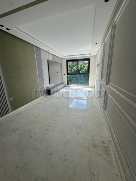 Appartement à l'achat à Anfa Extension. 1 chambre. Résidence avec concierge, climatisation générale - Vente Immobilier - Casablanca - photo 3