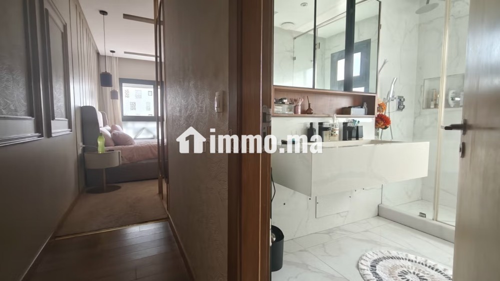 Vend appartement à Casablanca Finance City.
Surface totale 202 m².
Bien meublé - Vente Immobilier - Casablanca - photo 4