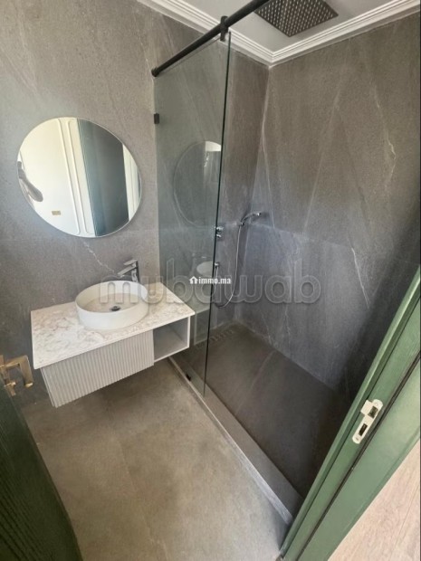 Vend appartement à Les princesses. 2 chambres agréables. Antenne parabolique et sécurité - Vente Immobilier - Casablanca - photo 4