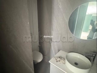 Vend appartement à Les princesses. 2 chambres agréables. Antenne parabolique et sécurité - Appartement à vendre - Casablanca