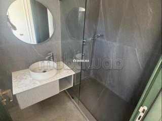 Vend appartement à Les princesses. 2 chambres agréables. Antenne parabolique et sécurité - Appartement à vendre - Casablanca