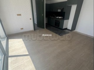 Vend appartement à Les princesses. 2 chambres agréables. Antenne parabolique et sécurité - Appartement à vendre - Casablanca