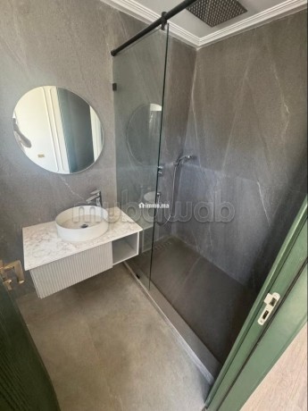 vend-appartement-a-les-princesses-2-chambres-agreables-antenne-parabolique-et-securite-big-3