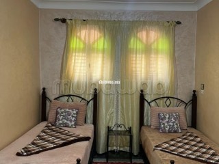 Location saisonnière à Borj. 1 Pièce. Salon traditionnel et porte blindée - Appartement à vendre - Essaouira