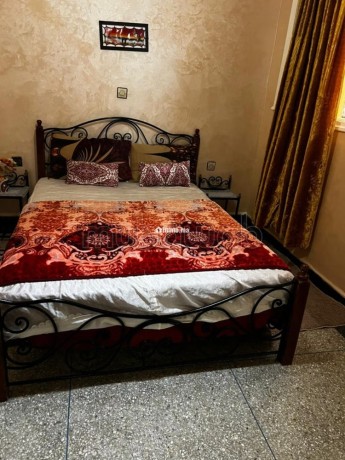 location-saisonniere-a-borj-1-piece-salon-traditionnel-et-porte-blindee-big-1