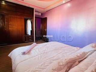 Location saisonnière villa haut standing à Riyad. Surface totale 300 m². Piscine et cheminée - Maison à vendre - Rabat