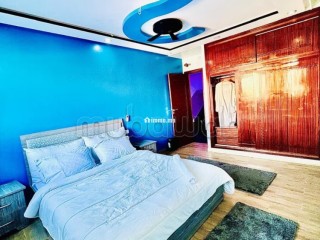 Location saisonnière villa haut standing à Riyad. Surface totale 300 m². Piscine et cheminée - Maison à vendre - Rabat