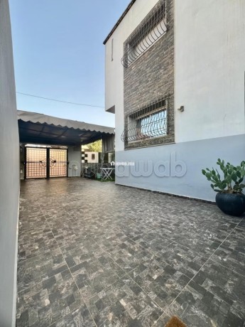 location-saisonniere-villa-haut-standing-a-riyad-surface-totale-300-m2-piscine-et-cheminee-big-16