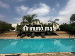 villa-californienne-avec-piscine-route-de-fes