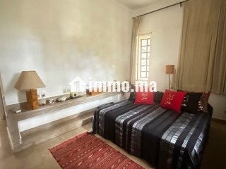 Villa Californienne avec piscine Route de Fès - Bureau à vendre