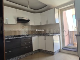 Vend appartement à Guéliz. 3 grandes pièces. Terrasse - Appartement à vendre - Marrakech