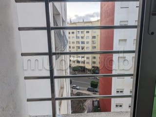 Apprtement 3 chambres en plein centre ville - Appartement à louer - Autre