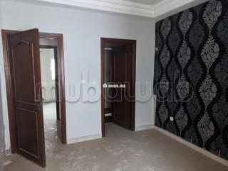 Apprtement 3 chambres en plein centre ville - Appartement à louer - Autre