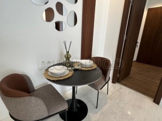 Louez cet appartement à Riviera. 2 grandes pièces. Porte blindée et parabole - Appartement à louer - Casablanca